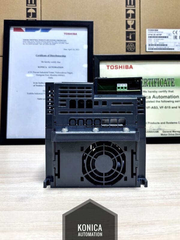 Toshiba VFS15-4022PL-W1 – 3 HP / 2.2 kW Variable Frequency Drive - Image 3